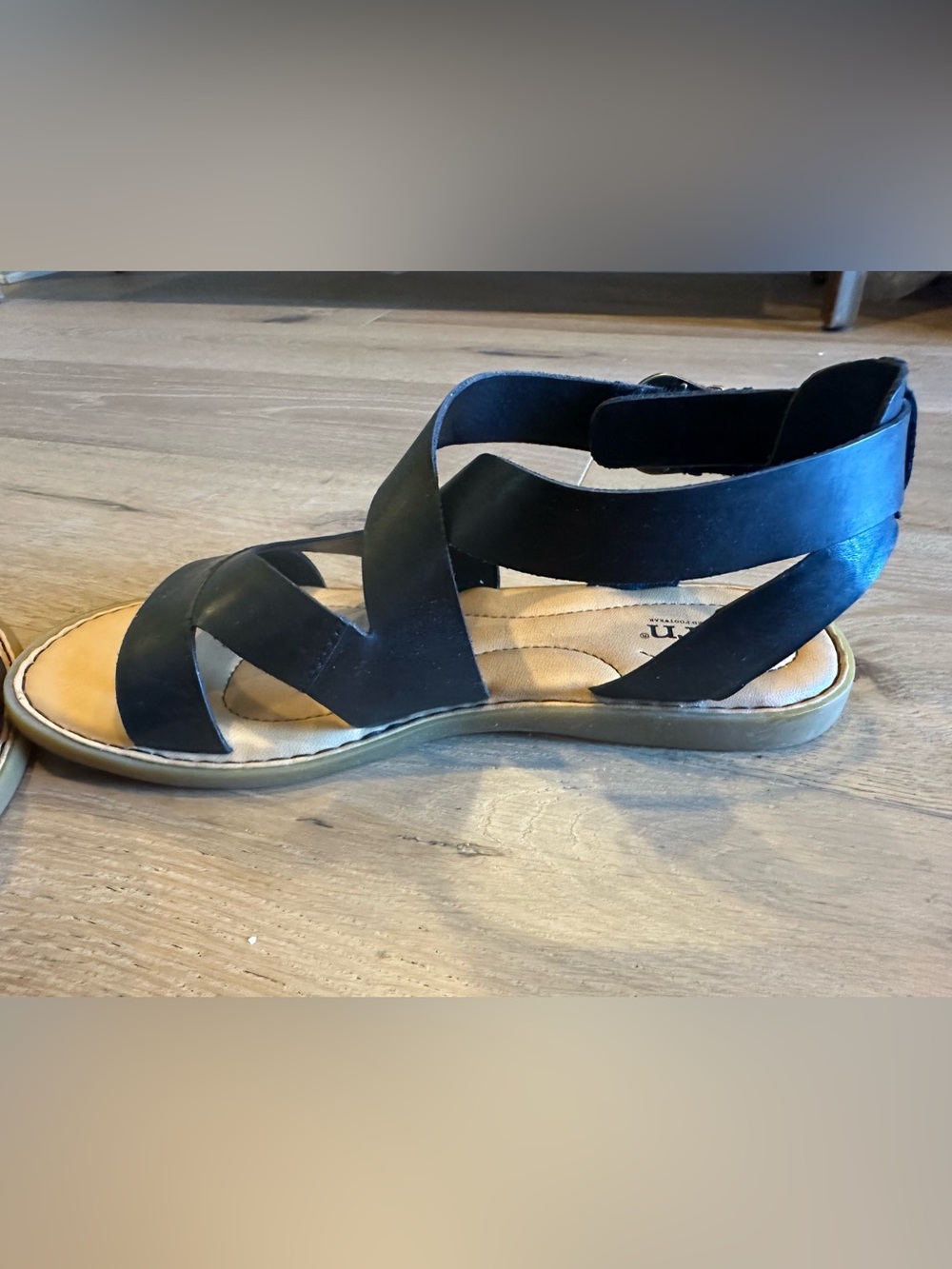 Born "May" Sandal size 11 - Picture 10 of 10